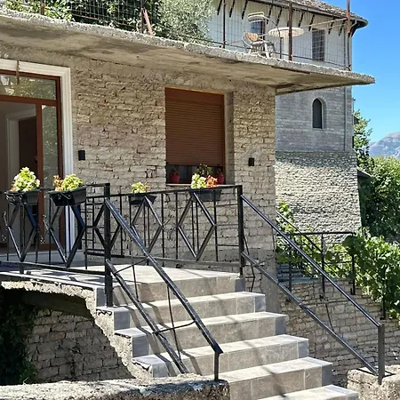 Antajla Couette-café Gjirokastër