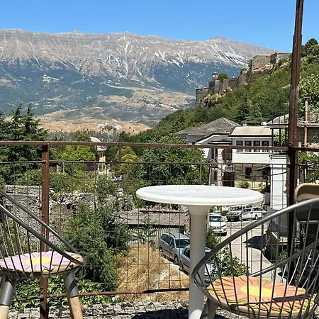 Couette-café Antajla Gjirokastër
